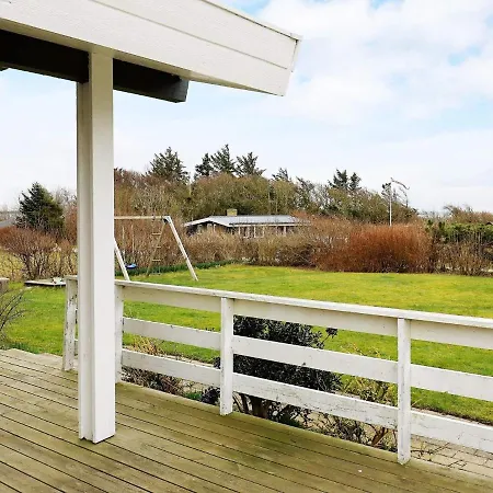 Holiday home Three-bedroom In Spottrup 3 Lihme