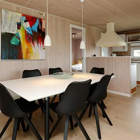 Holiday home Three-bedroom In Spottrup 3 Lihme