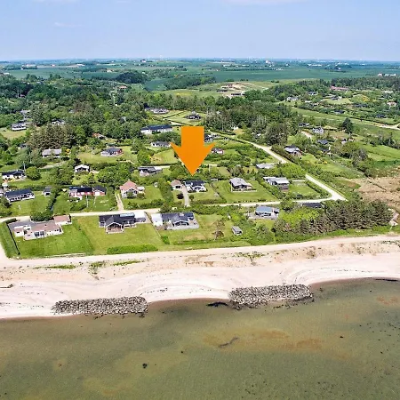 Three-bedroom In Spottrup 3 *