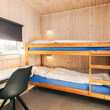 6 Person In Spottrup-by Traum